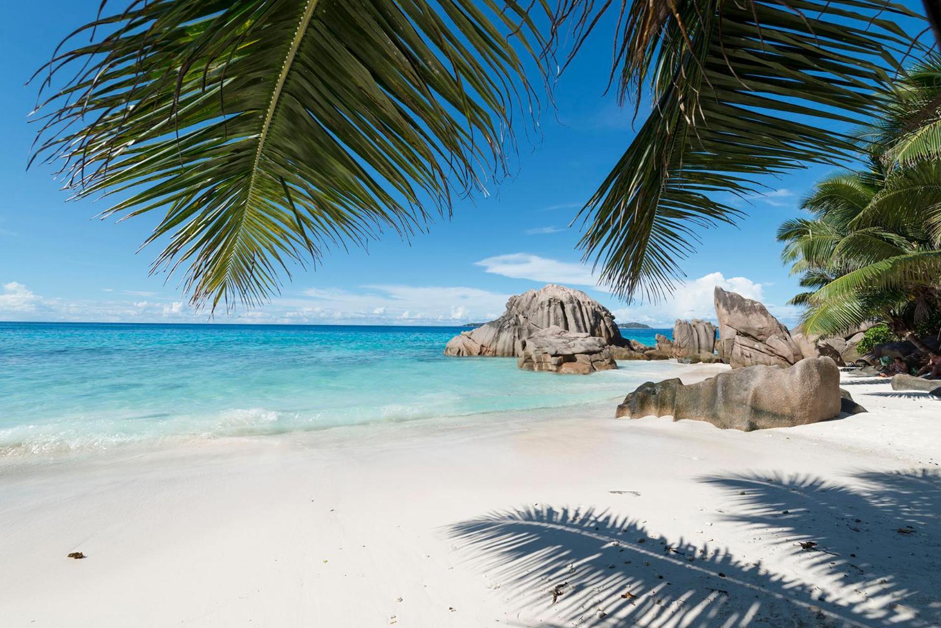 Le Nautique Waterfront Hotel La Digue Dış mekan fotoğraf