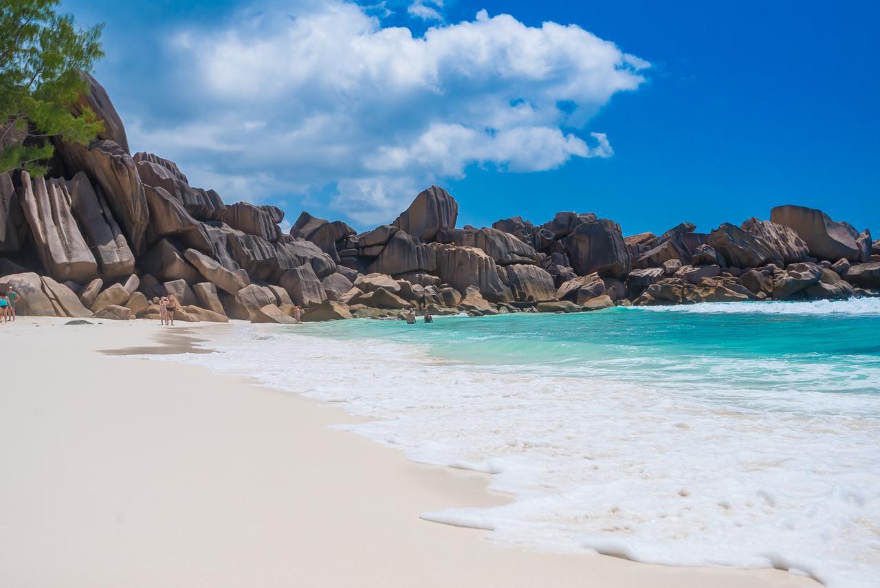 Le Nautique Waterfront Hotel La Digue Dış mekan fotoğraf